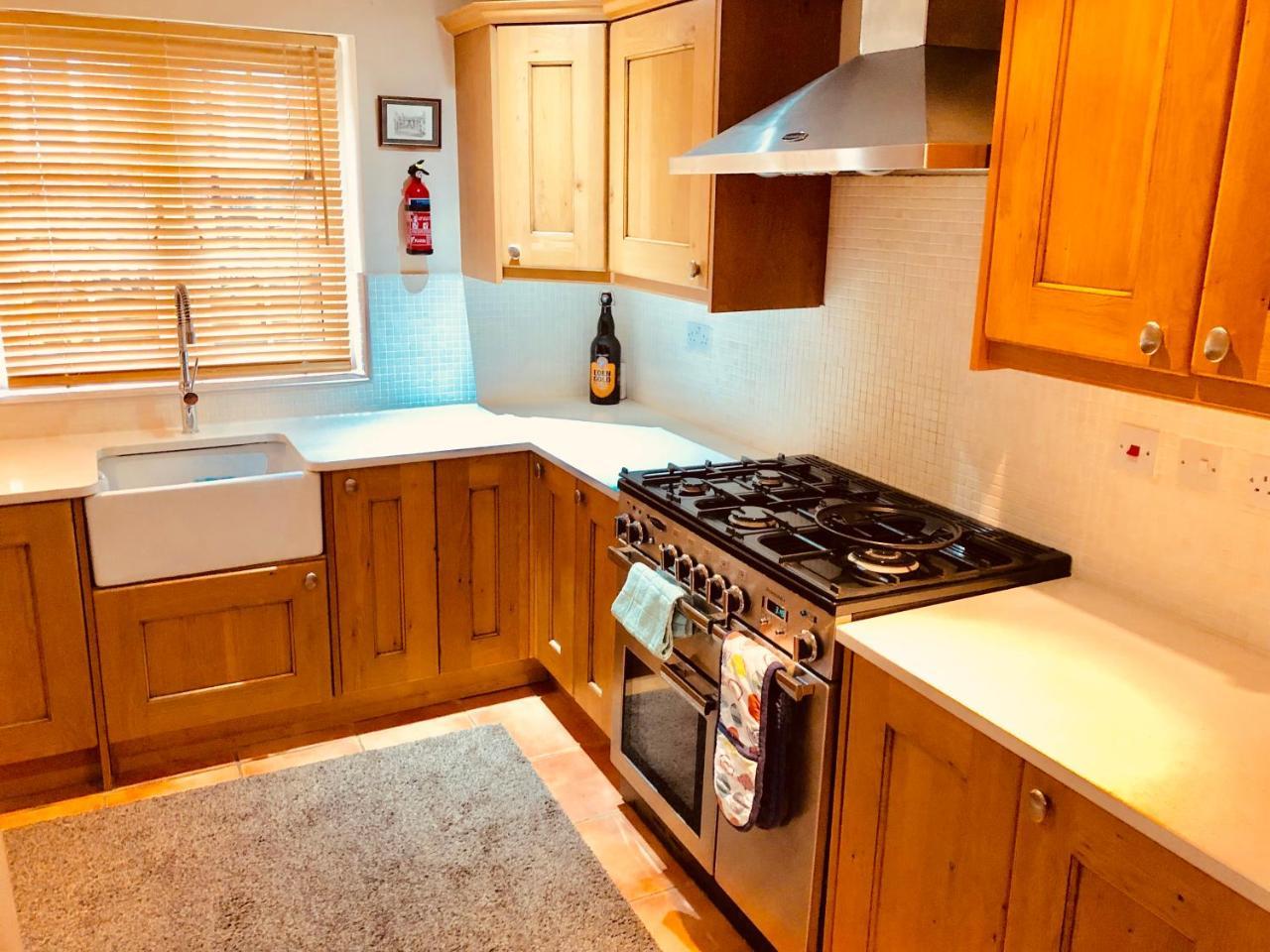 Tarporley Holiday Cottage Экстерьер фото